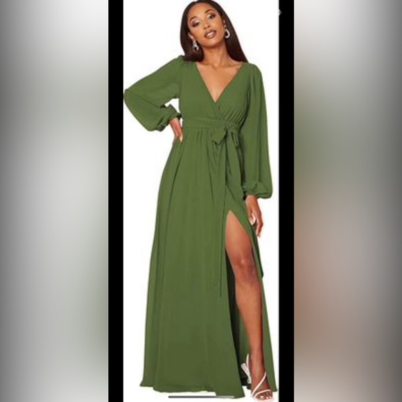 Dresses & Skirts - New Formal/Semi Formal evening dress